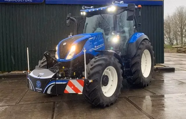New Holland — TractorBumper