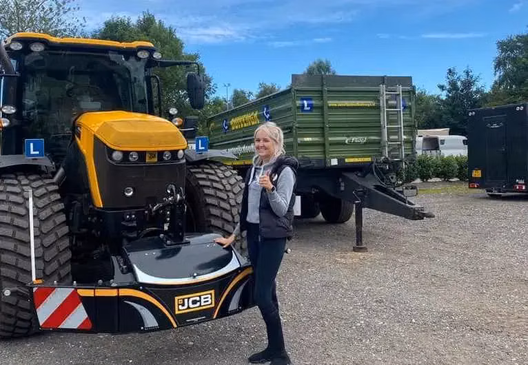 JCB — TractorBumper