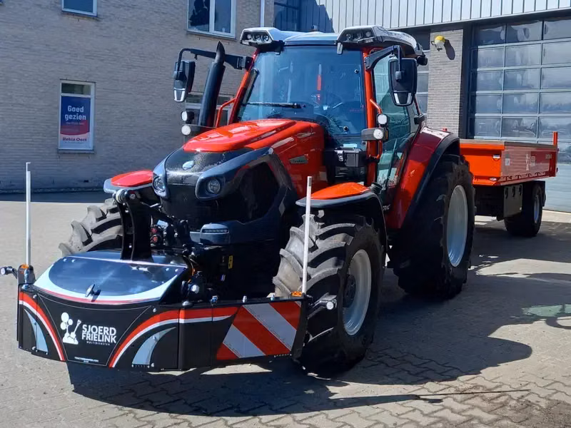 Lindner — TractorBumper