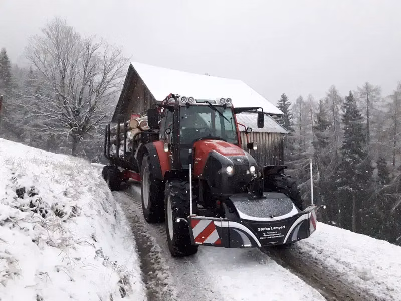 Lindner — TractorBumper