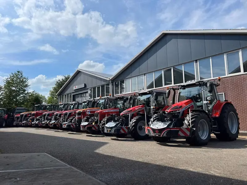 Massey Ferguson — TractorBumper