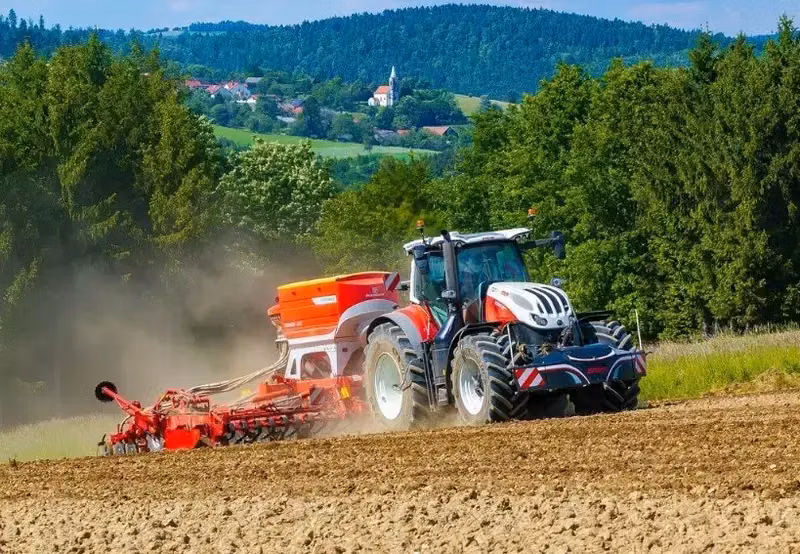 Steyr — TractorBumper