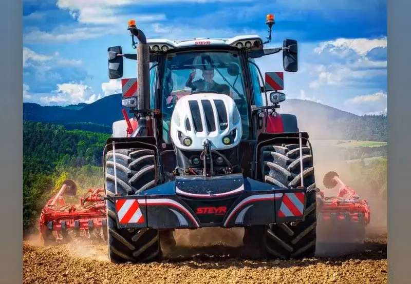 Steyr — TractorBumper