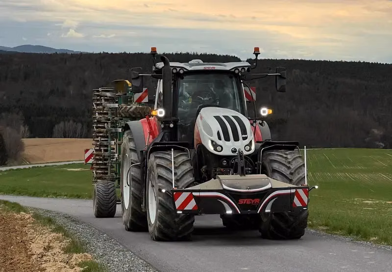 Steyr — TractorBumper