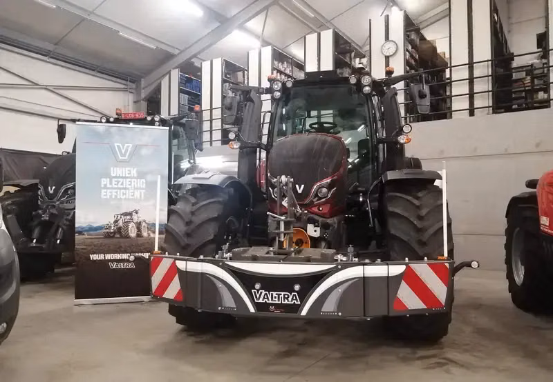 Valtra — TractorBumper