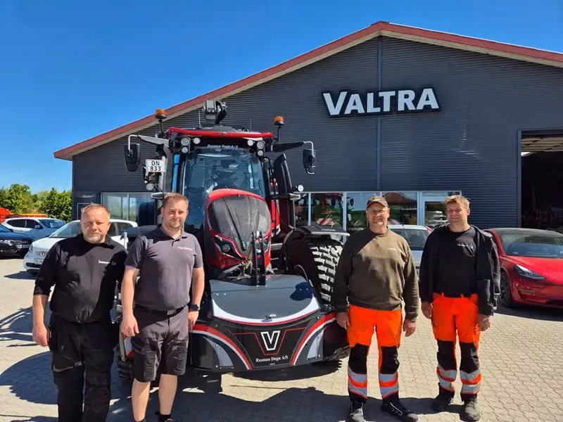Valtra — TractorBumper